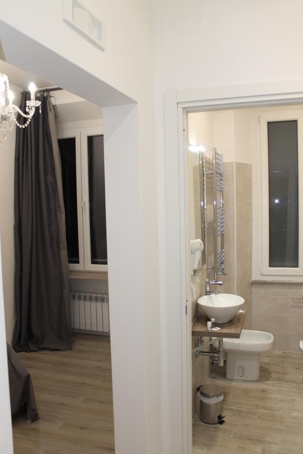 Inside Roma Rooms Luaran gambar