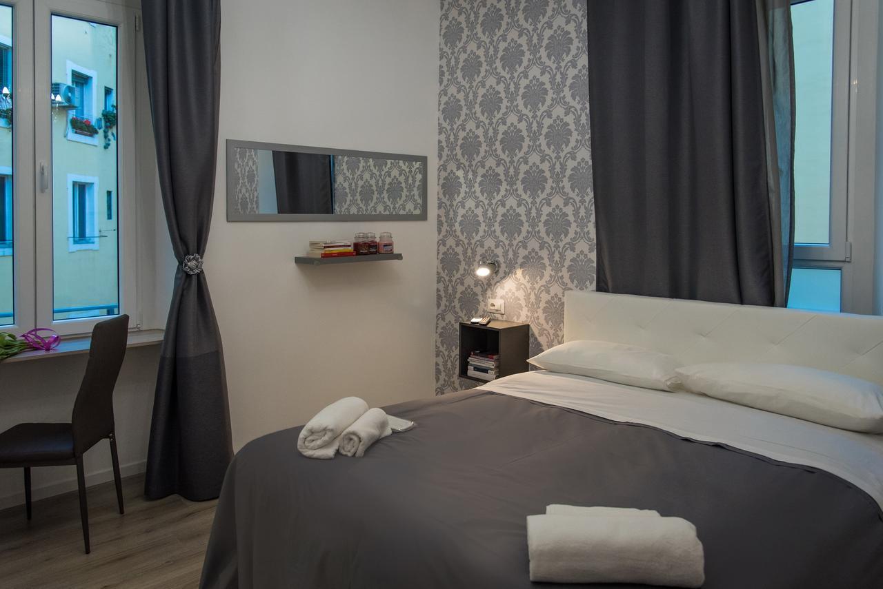 Inside Roma Rooms Luaran gambar